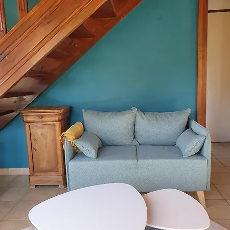 Le Chant Du Loriot Apartment
