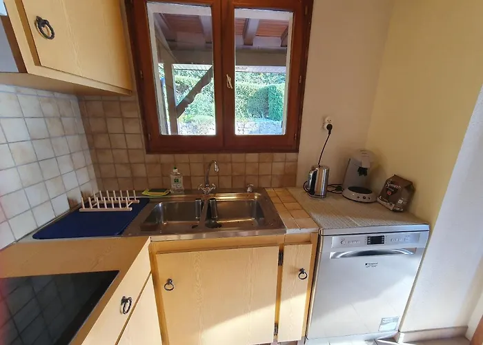 Le Chant Du Loriot Apartment *